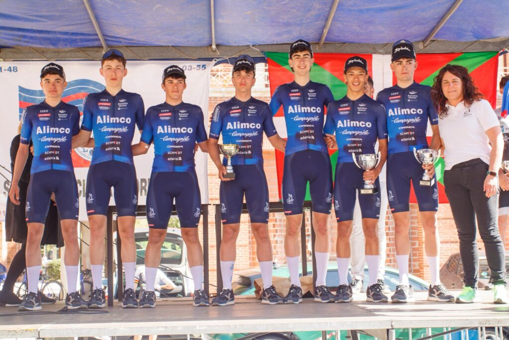 Alimco-Campagnolo en la Klasika Primavera - Kopa Bizkaia 2026.