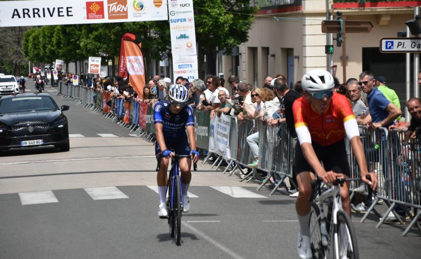 Alimco-Campagnolo en el Tour du Carmausin Segala, en Tarn-Occitanie (Francia)