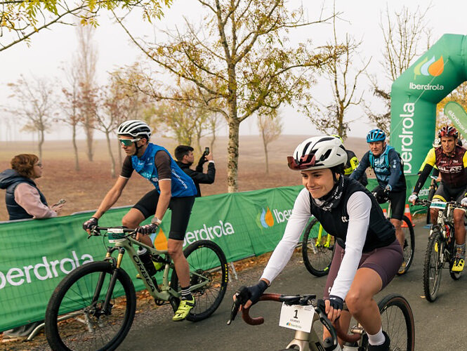 Lourdes Oyarbide en la I Marcha Gravel Uribarri-Ganboa, Badaia